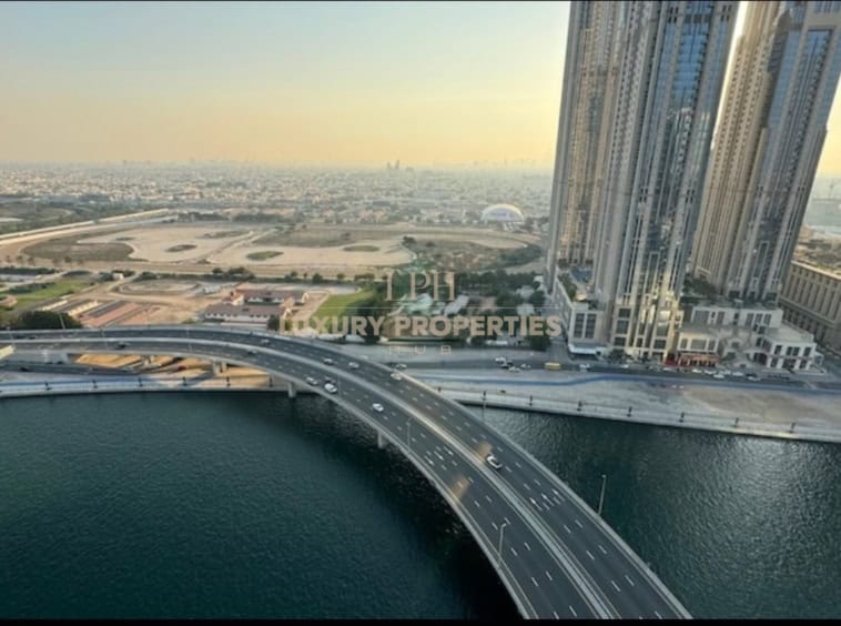 Fully Furnished | Prime Location |Multiple Cheques