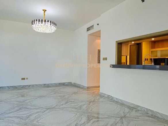Stylish | Boulevard Views | Upgraded Room